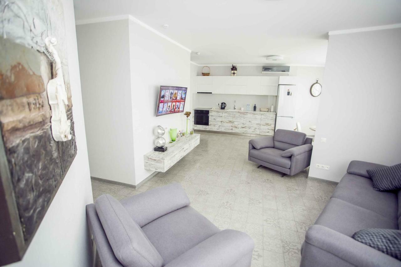 2Br Beachfront Batumi Apt Luxury & Sea Views Exterior foto